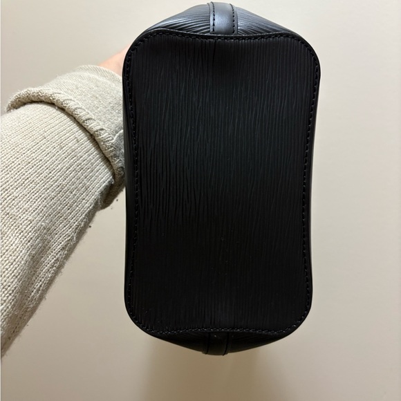 Louis Vuitton Mandara PM - Picture 7 of 7